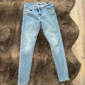 Super Skinny Women’s Light Wash Levi’s